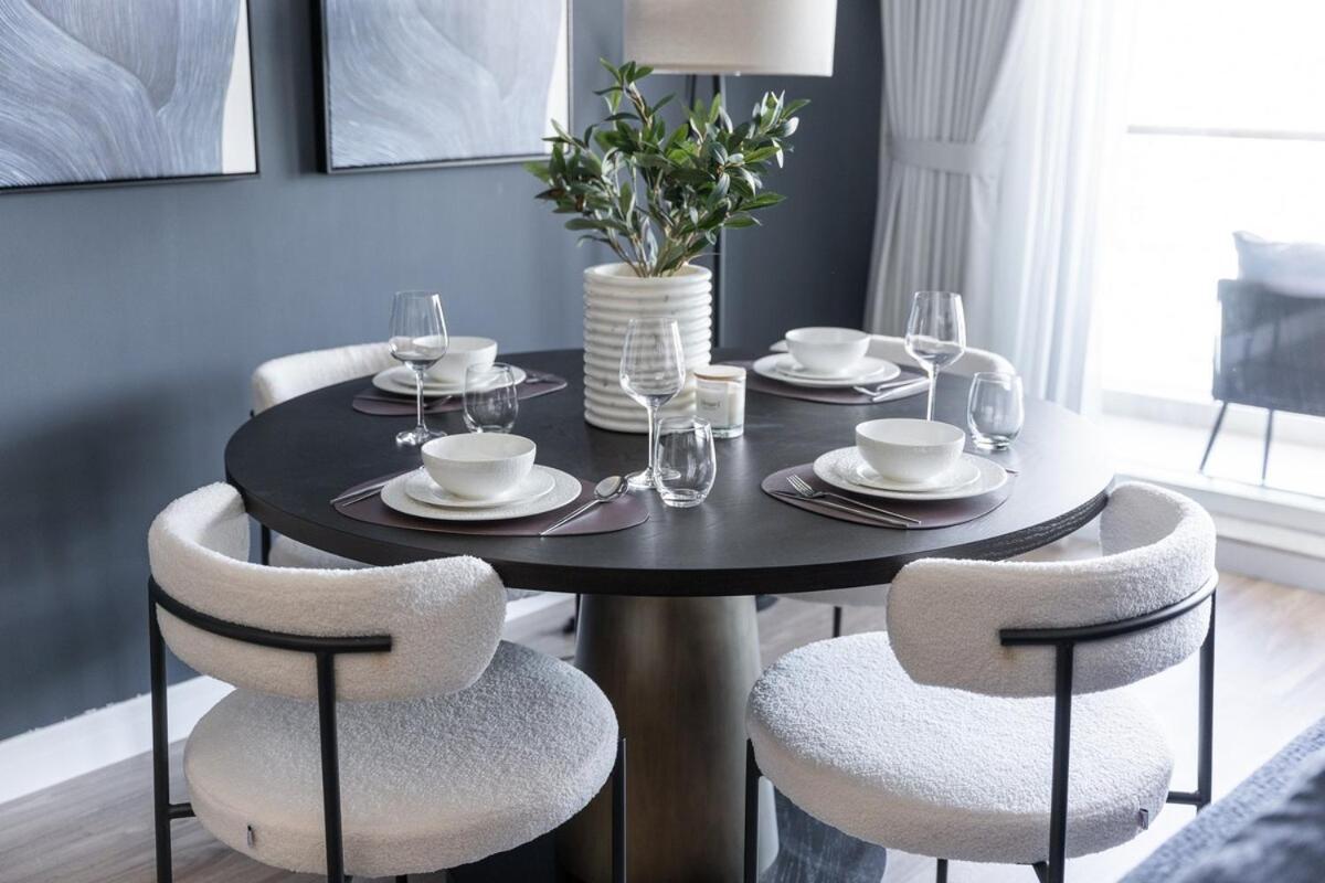 Luxurious 1-bedroom At Churchill Tower With A Scenic View! Apartment *